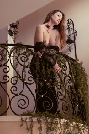 Emily Bloom Photo #232