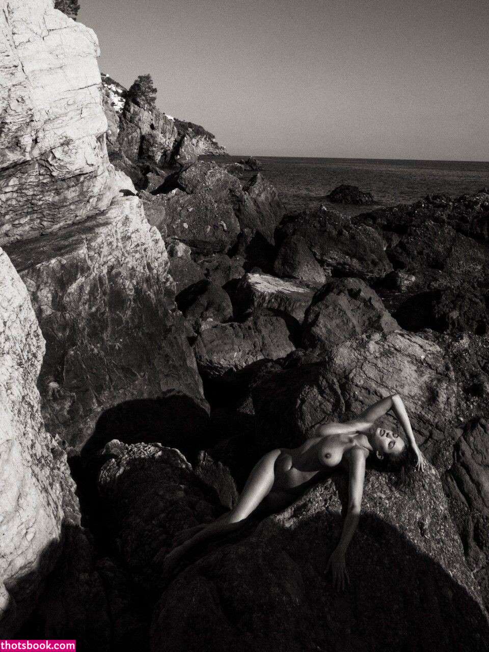 Alyssa Arce Photo #106