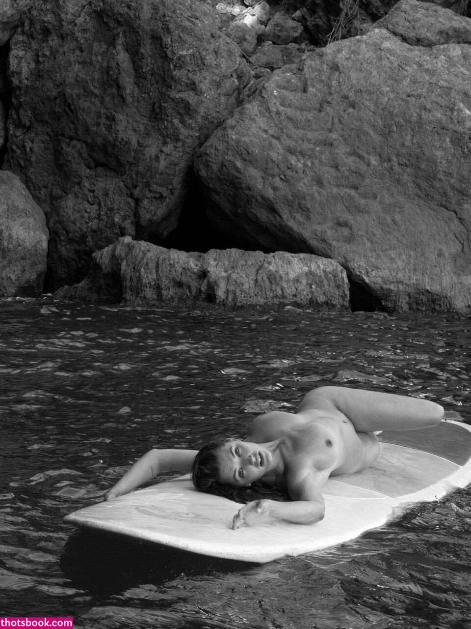 Alyssa Arce Photo #107