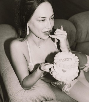 Elsie Hewitt Photo #68