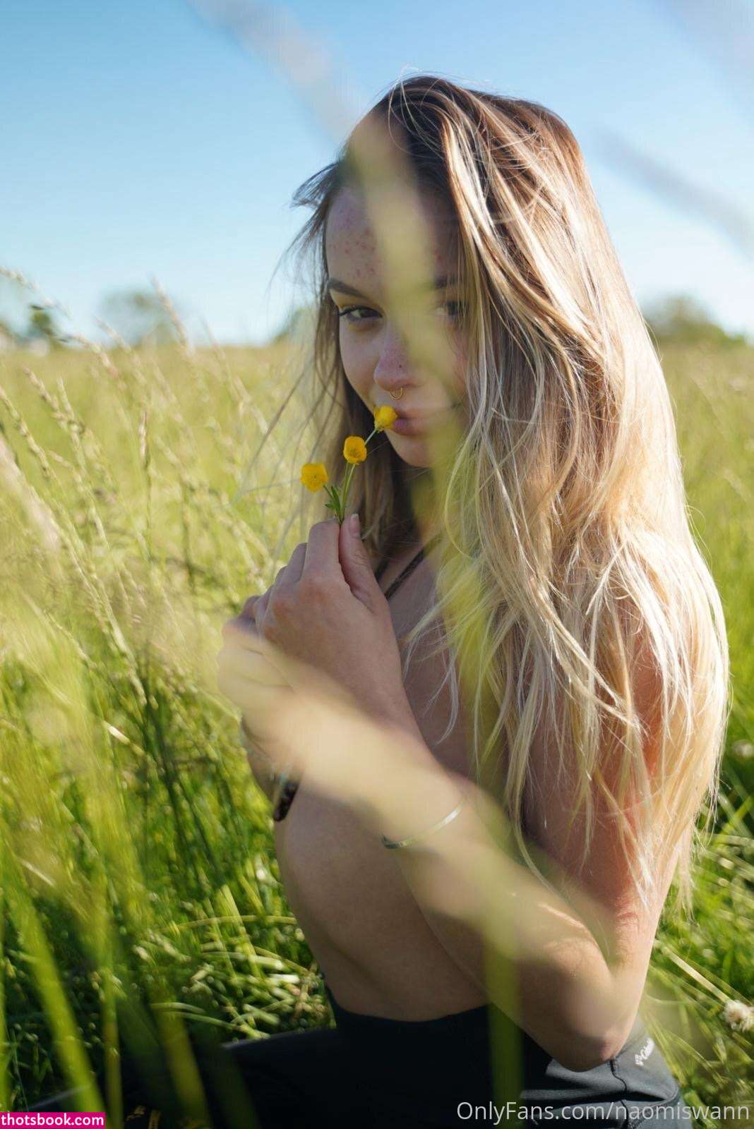 Naomi Swann Photo #12