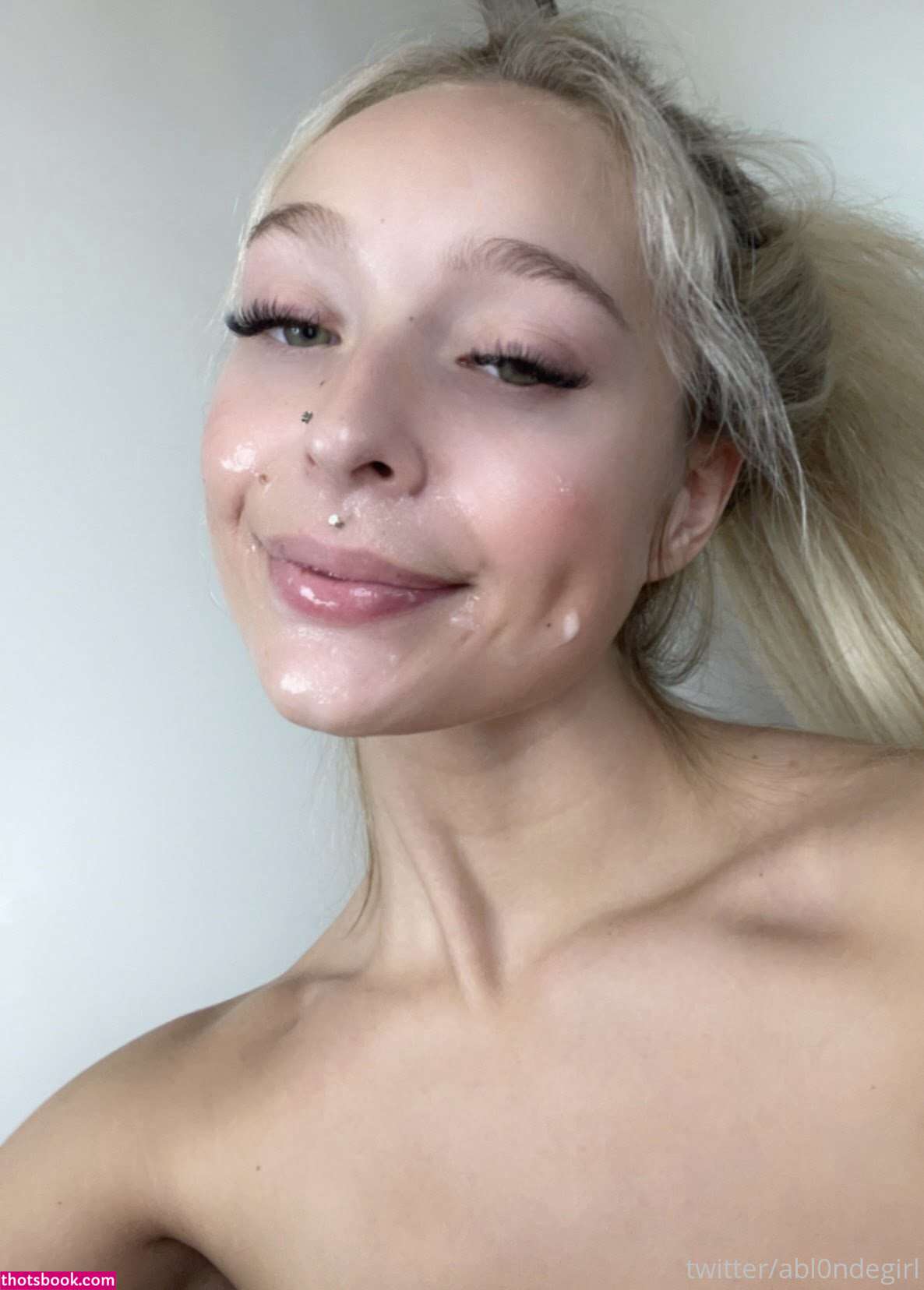 Abl0ndegirl Photo #23