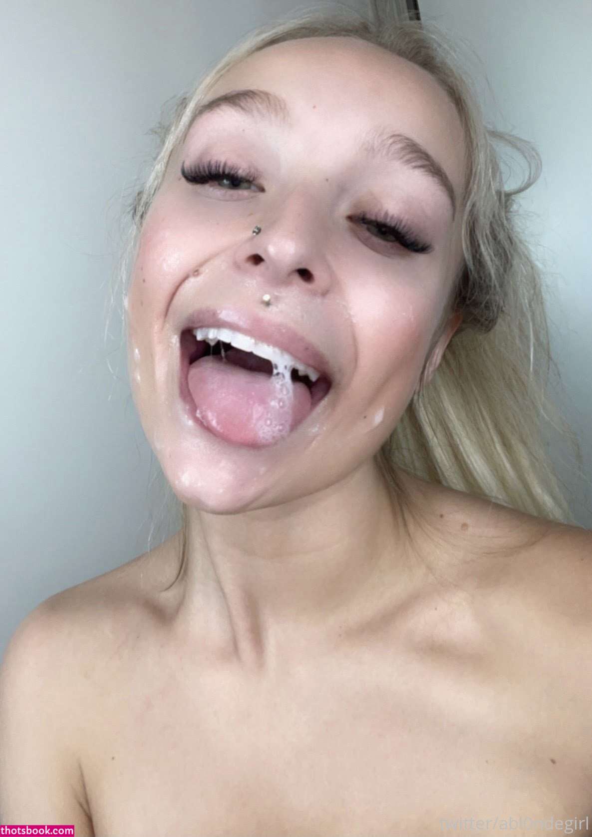 Abl0ndegirl Photo #25