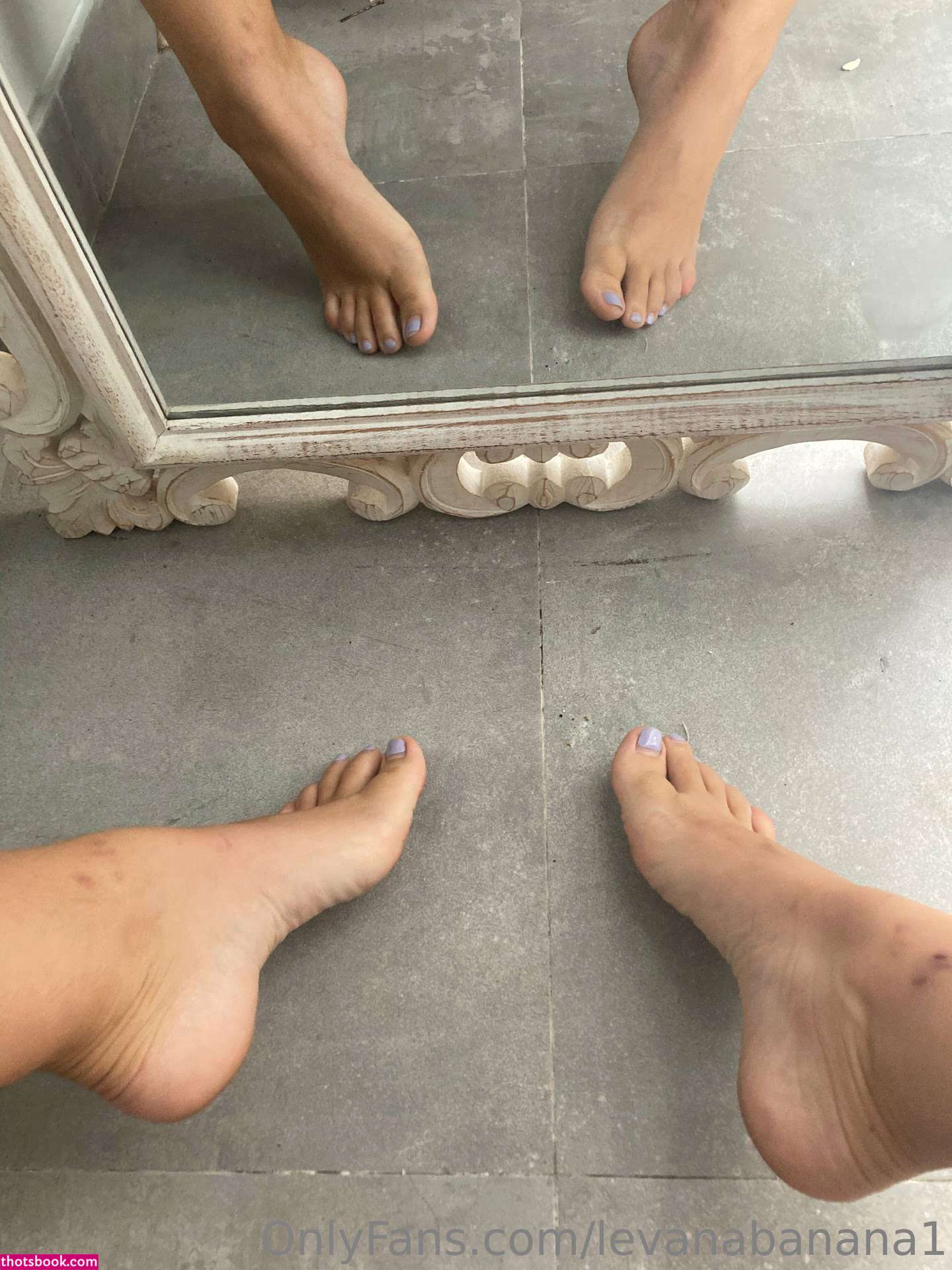 Levana Banana Photo #160