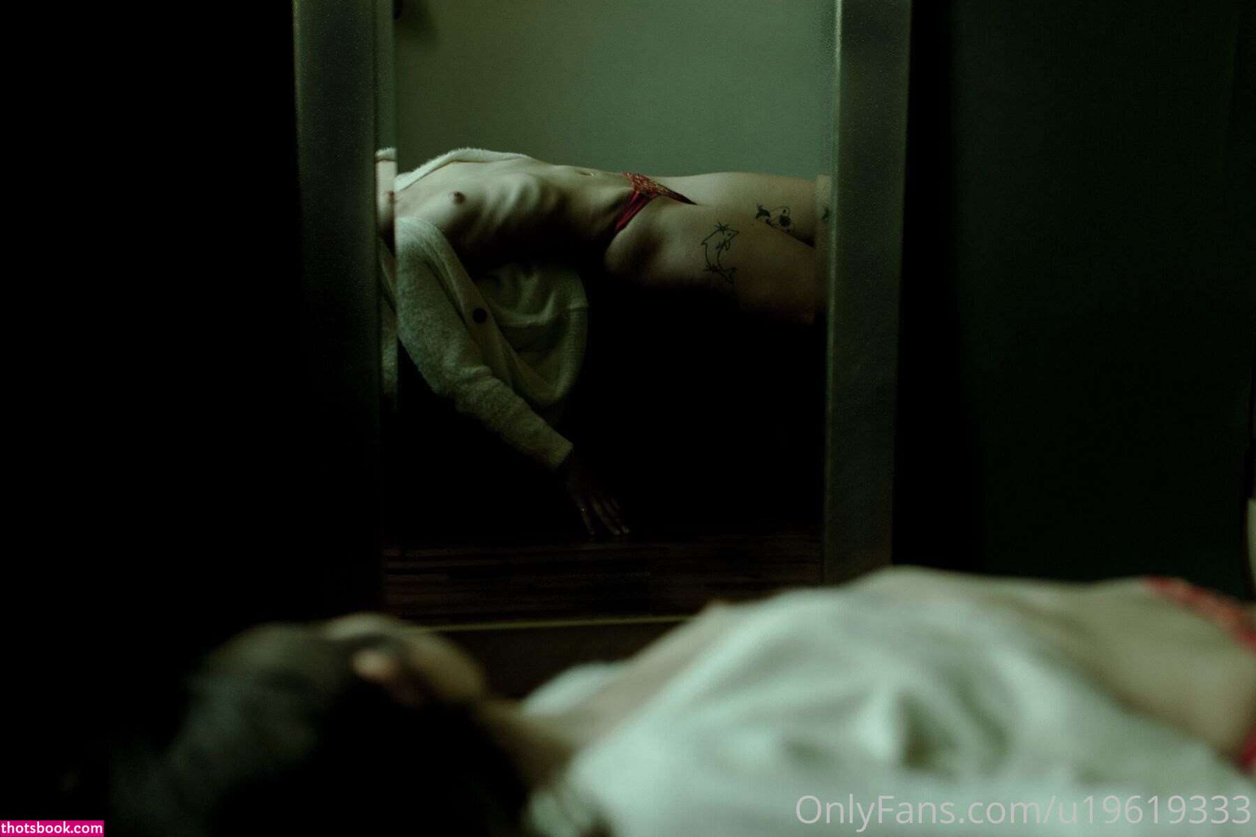 lovecharlaine Photo #44