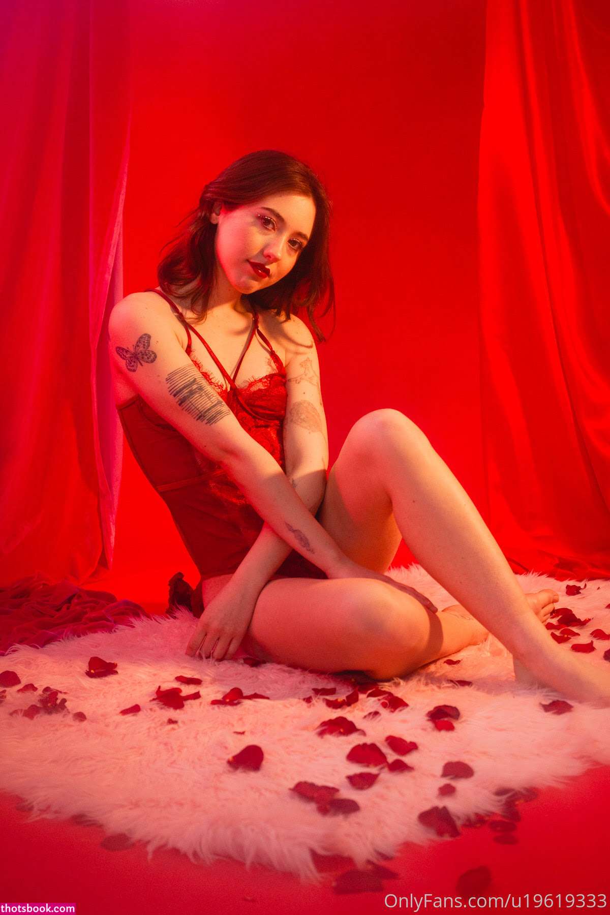 lovecharlaine Photo #54