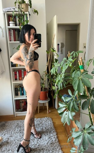 Lizzyrubin Photo #42