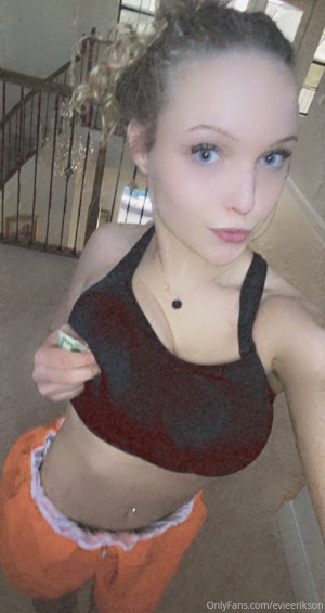 Evie Erikson Photo #41