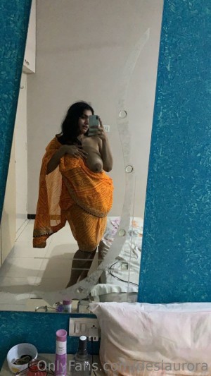 Desiaurora Photo #115