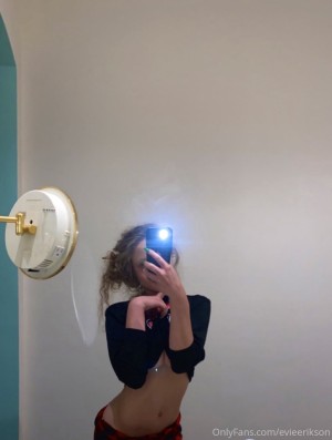 Evie Erikson Photo #87