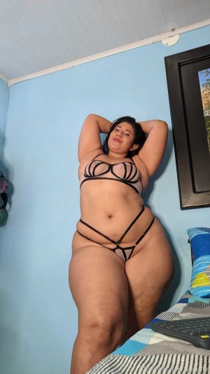 Laura Bernal Photo #104