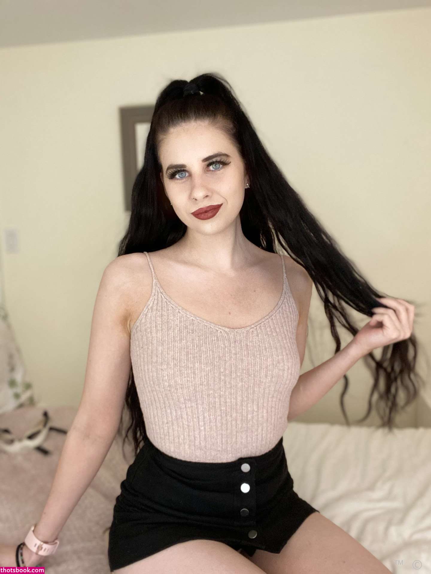 madamevanessa98 Photo #231