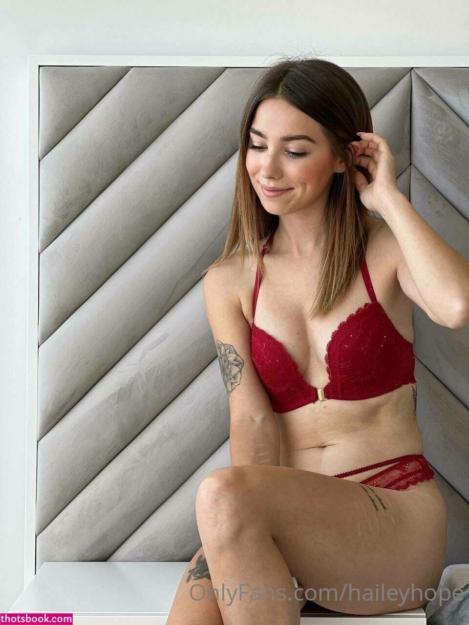 Hailey Hope Photo #15