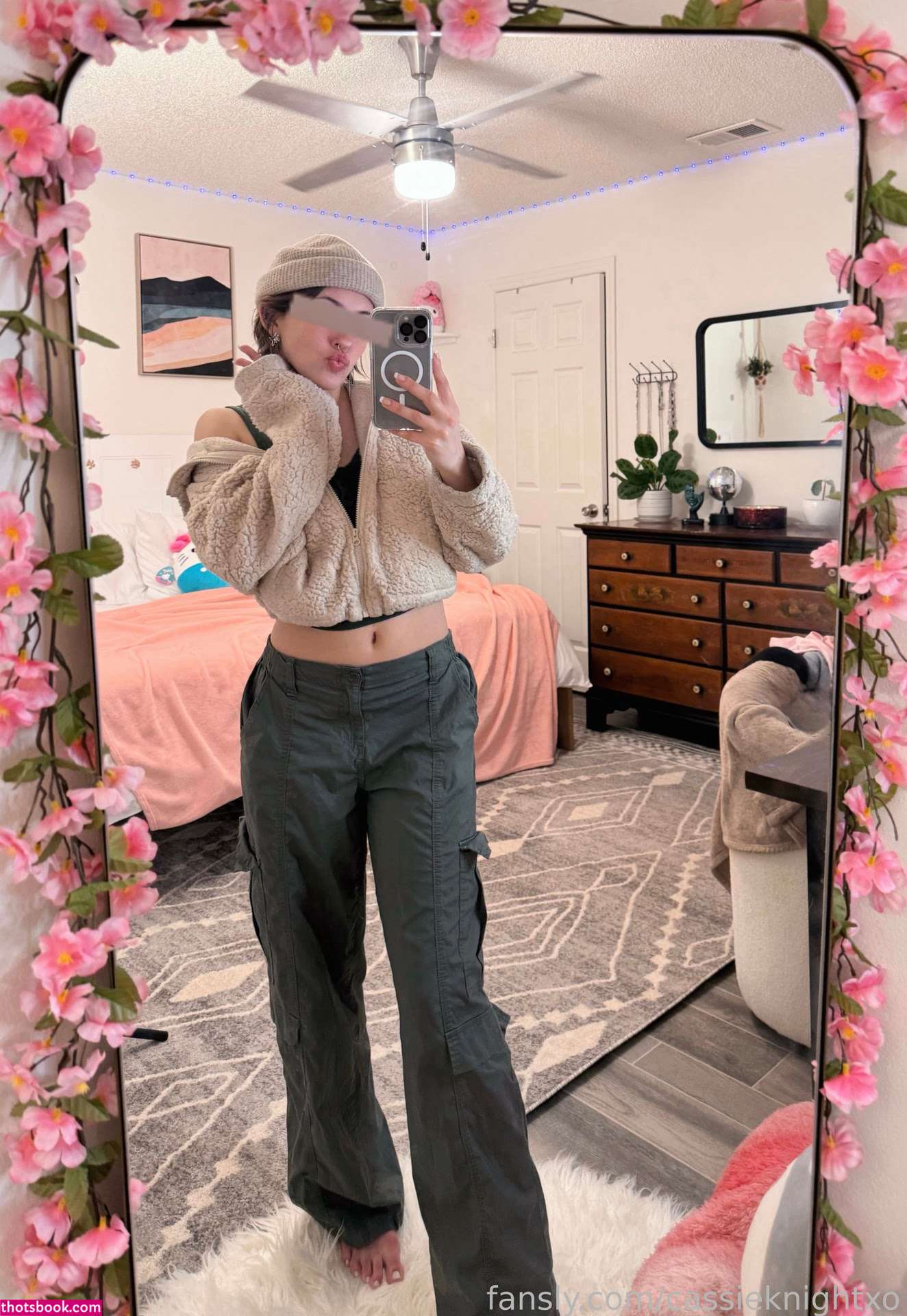 cassieknightxo Photo #96