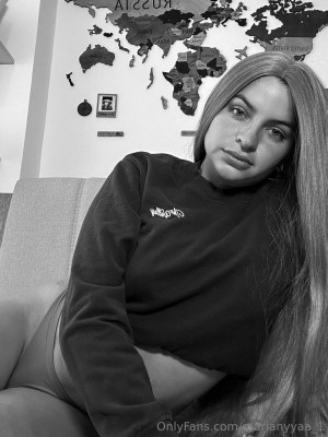 Marianyyaa Photo #63