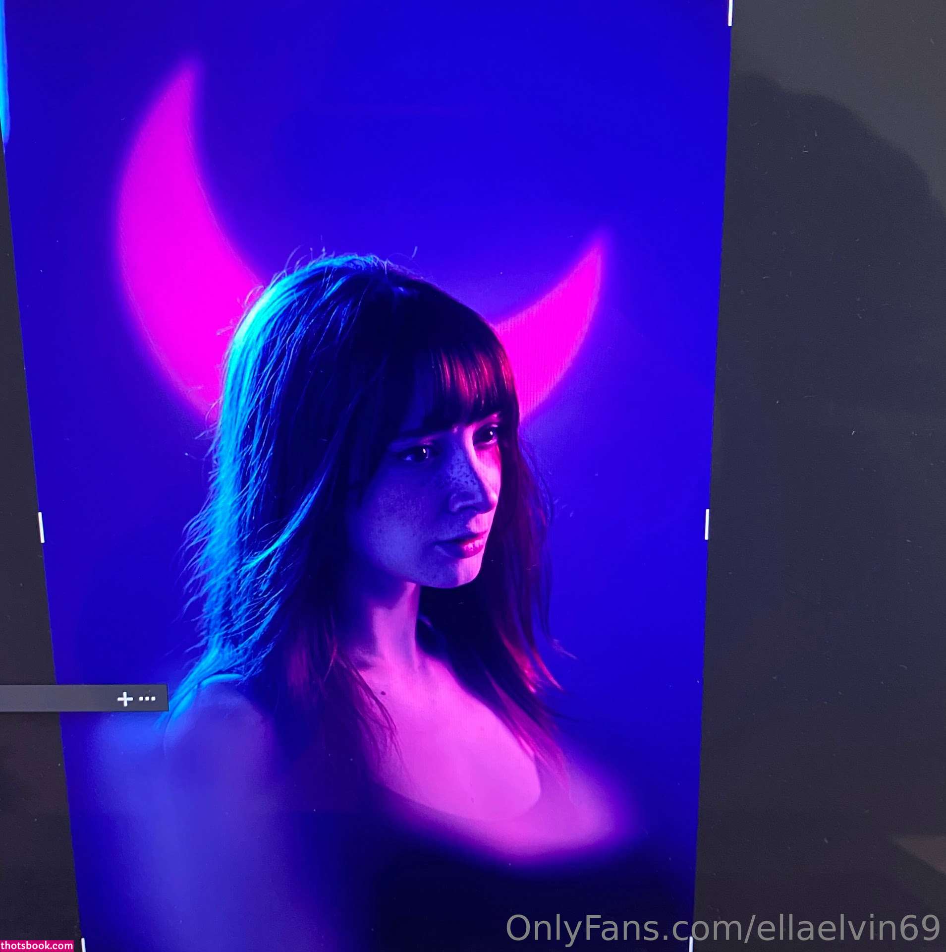 Ellaelvin69 Photo #11