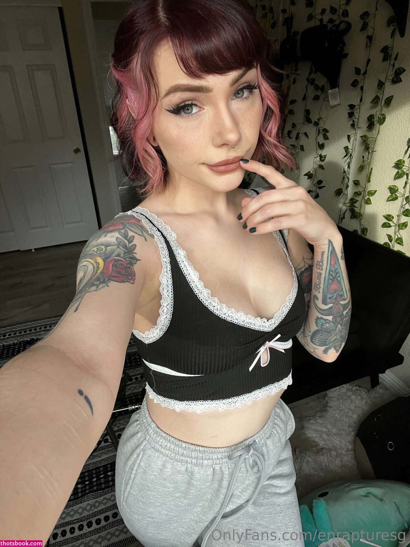 enrapturesg Photo #80