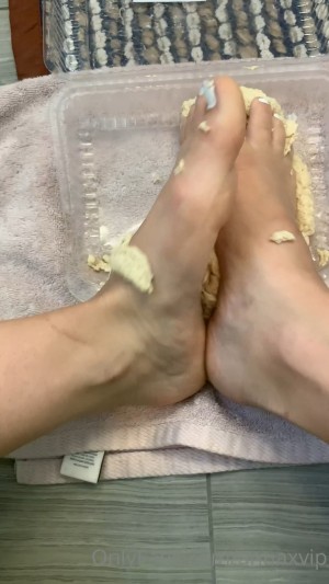 Anna Matthews Video #159