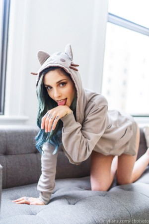 Maryanne Viau Photo #213