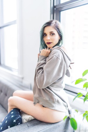 Maryanne Viau Photo #225