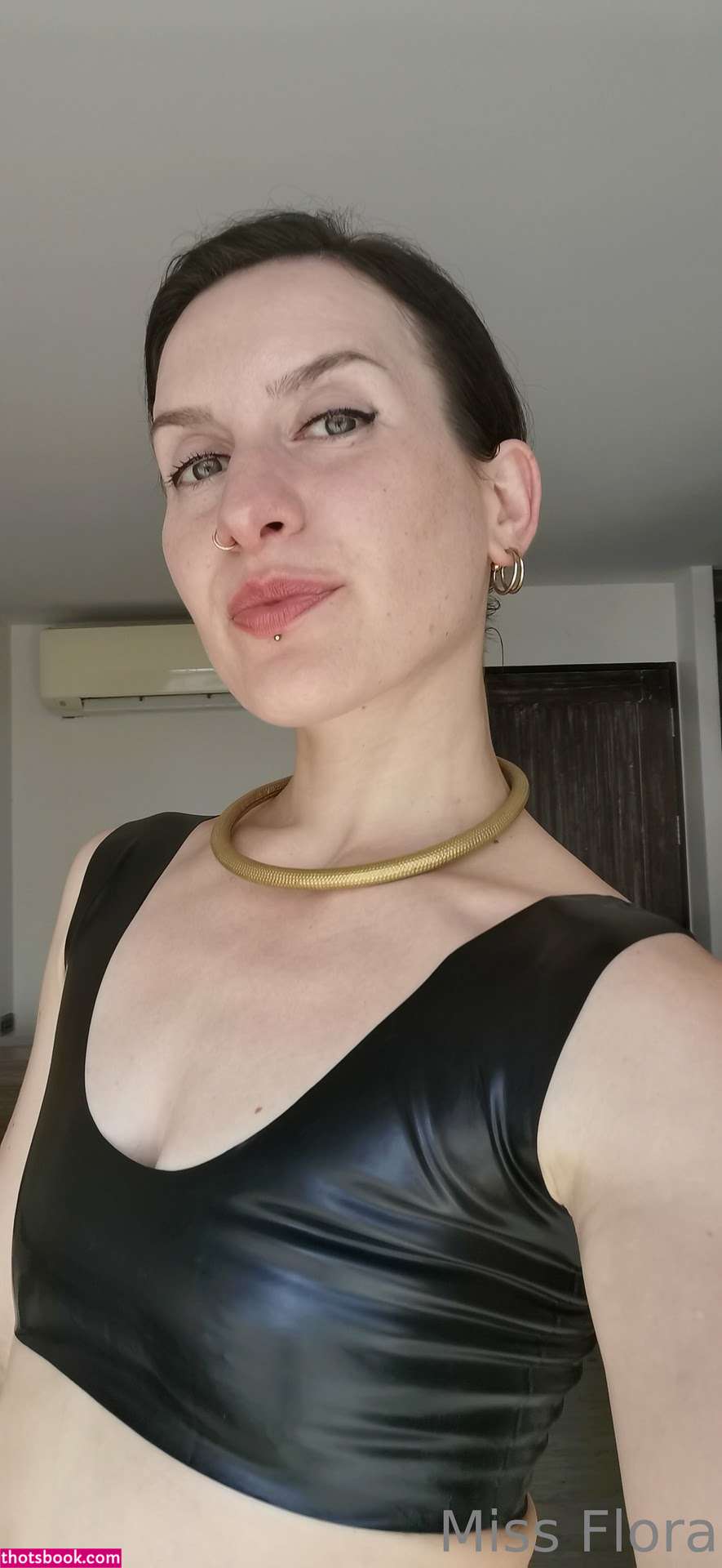 Miss Flora Femdom Photo #227