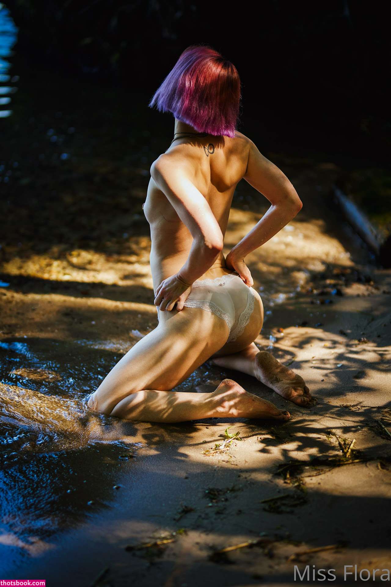 Miss Flora Femdom Photo #234