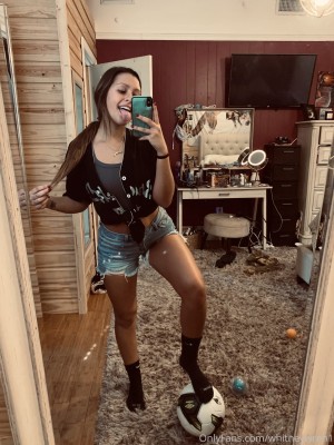 Whitneywren1 Photo #131