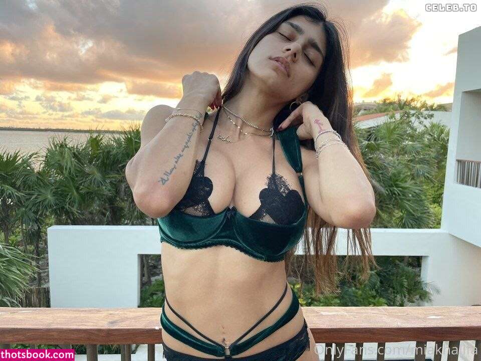 Mia Khalifa Photo #817