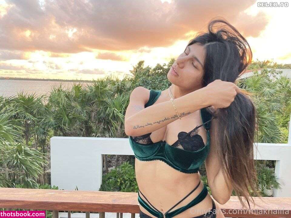 Mia Khalifa Photo #818