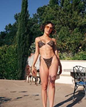 Petitfreak69b Photo #242