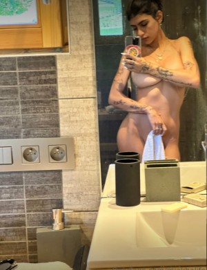 Mia Khalifa Photo #859