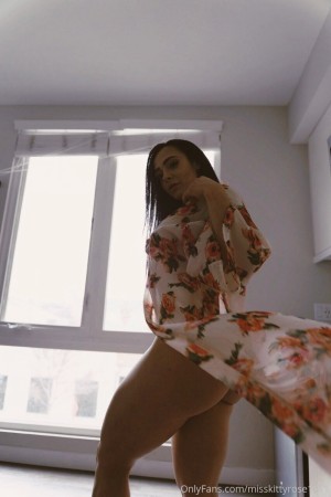 Misskittyrose1111 Photo #22