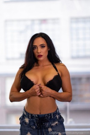 Misskittyrose1111 Photo #30