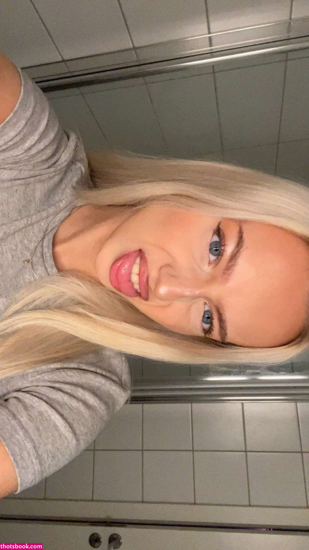 xnatalie04 Photo #19