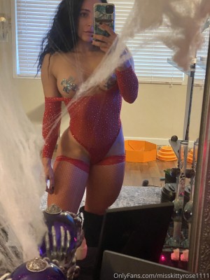 Misskittyrose1111 Photo #148