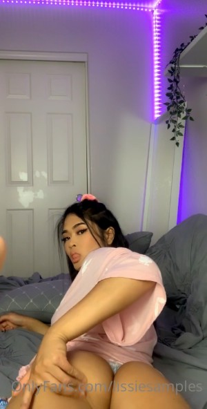 Lissie Samples Post #15