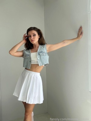 Minnie Bikini Photo #124