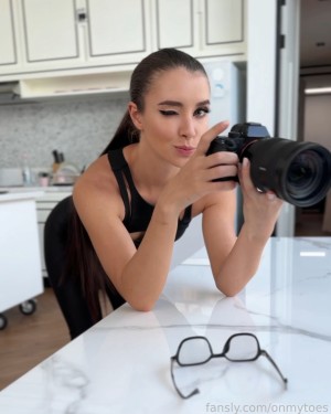 Minnie Bikini Photo #169