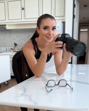 Minnie Bikini Photo #171