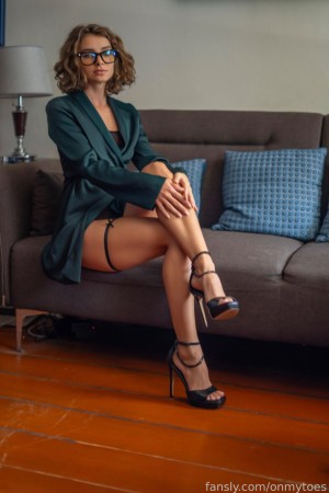 Minnie Bikini Photo #213