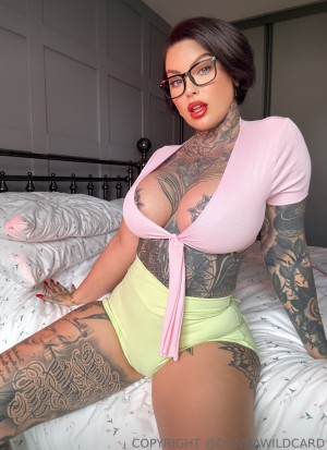 Donna Wildcard Photo #780