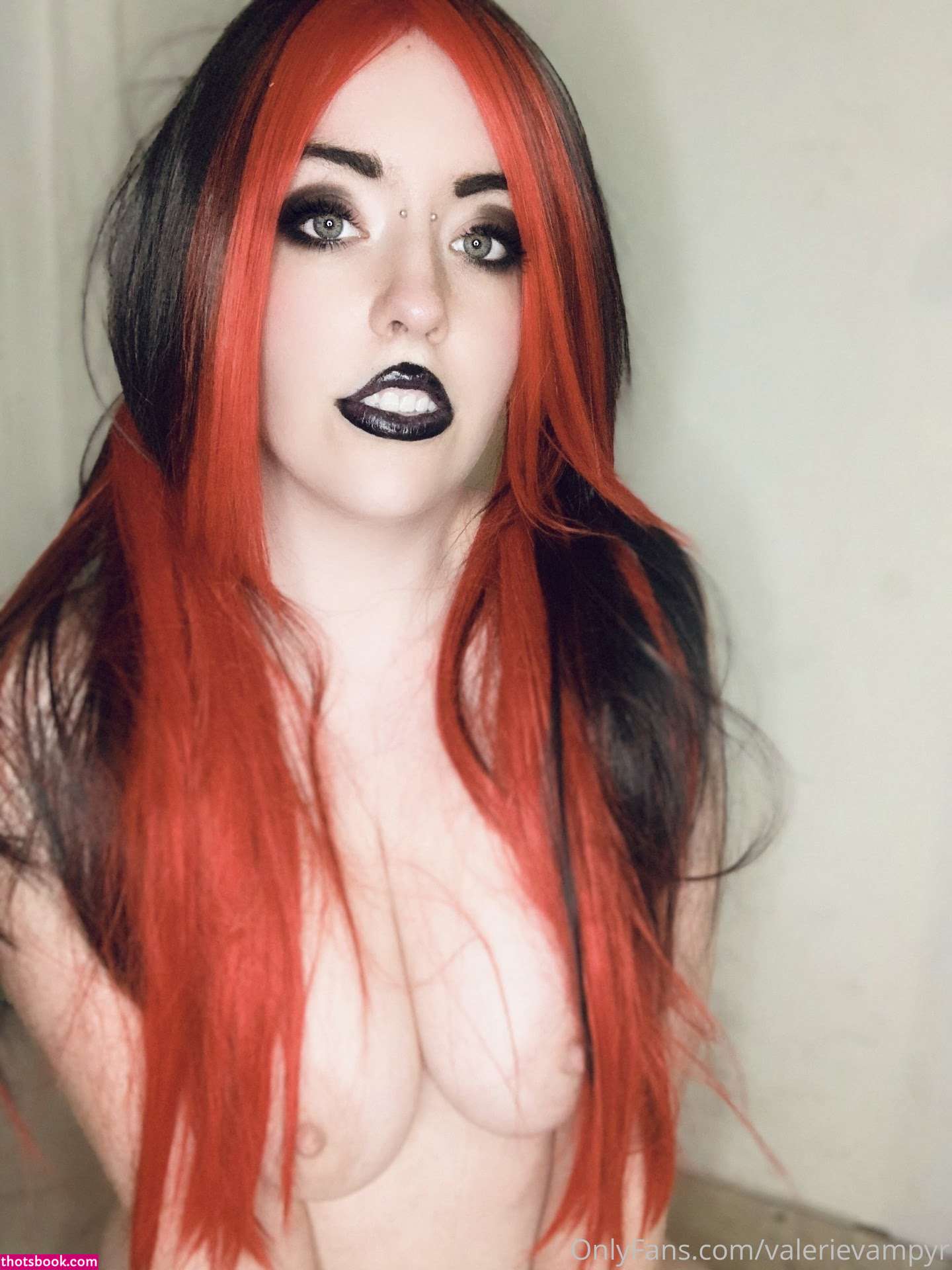 Valerie Vampyr Photo #133