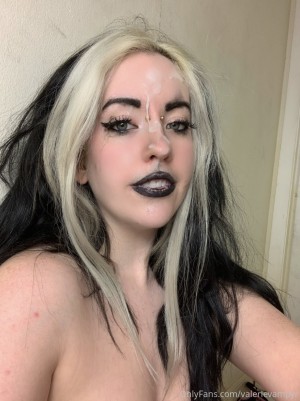 Valerie Vampyr Photo #400