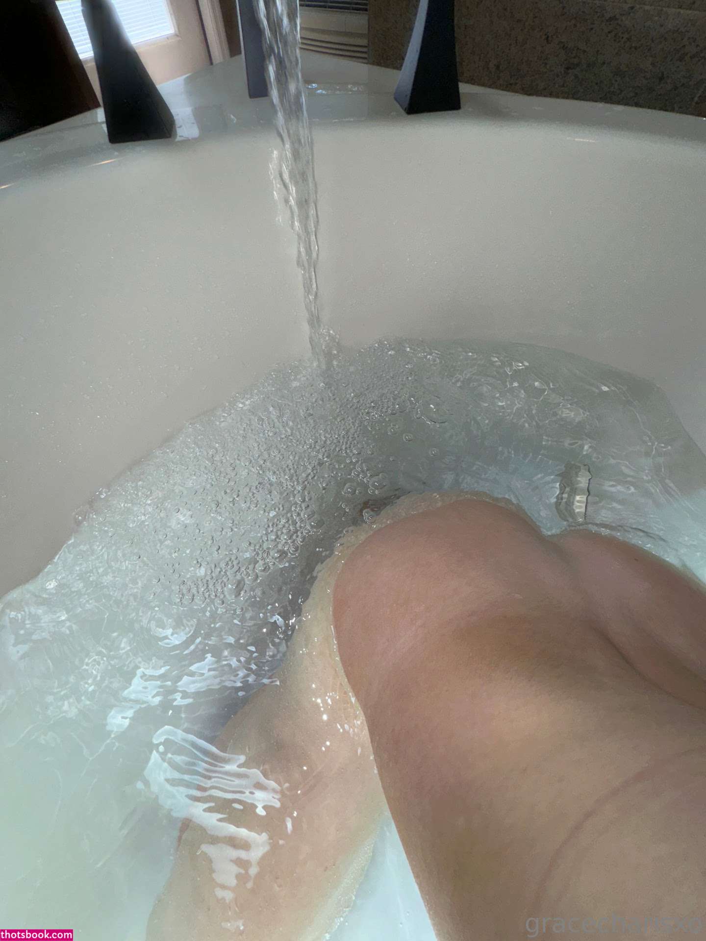 Grace Charis Photo #1070