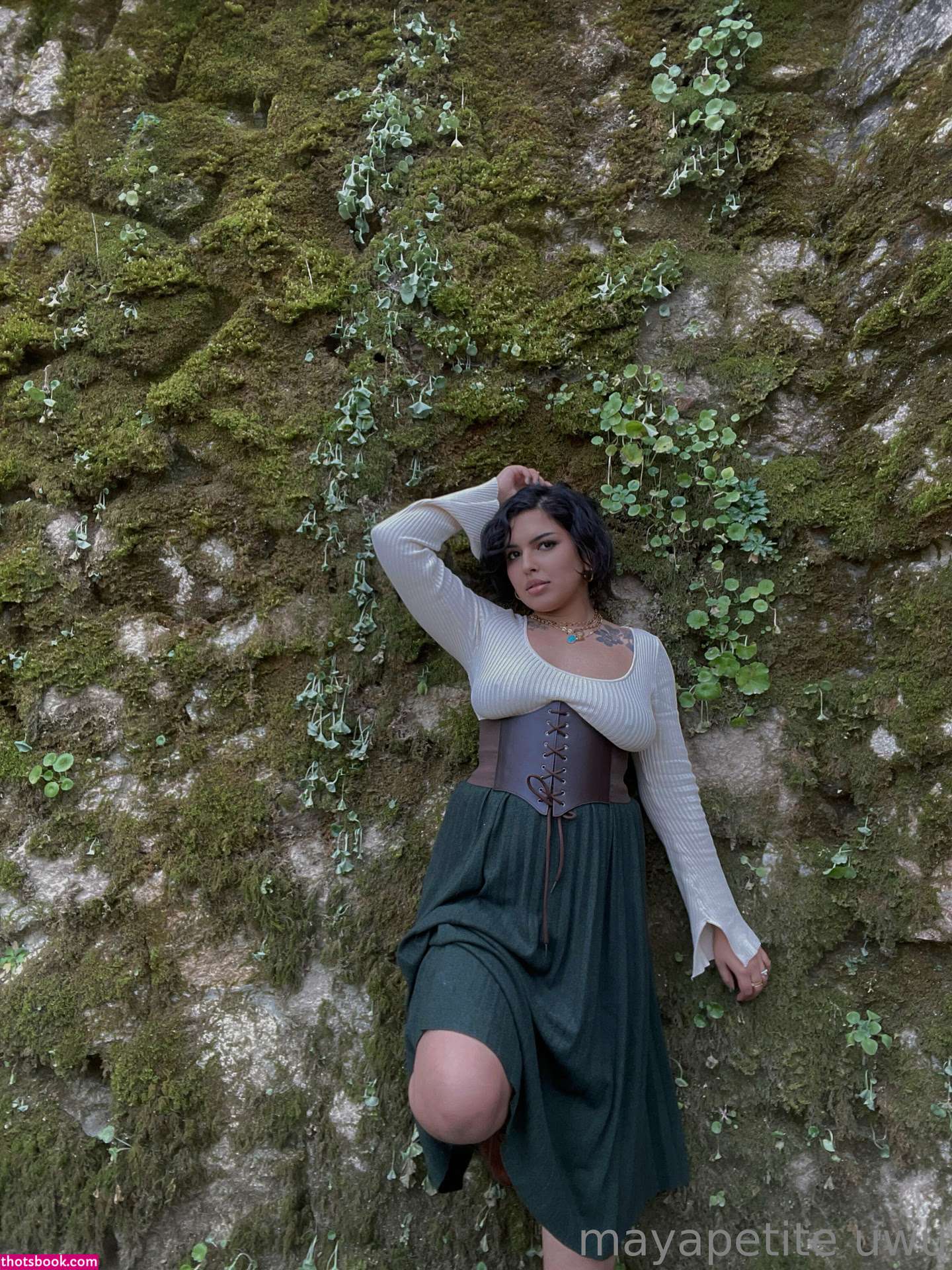 Maya Petite Photo #8