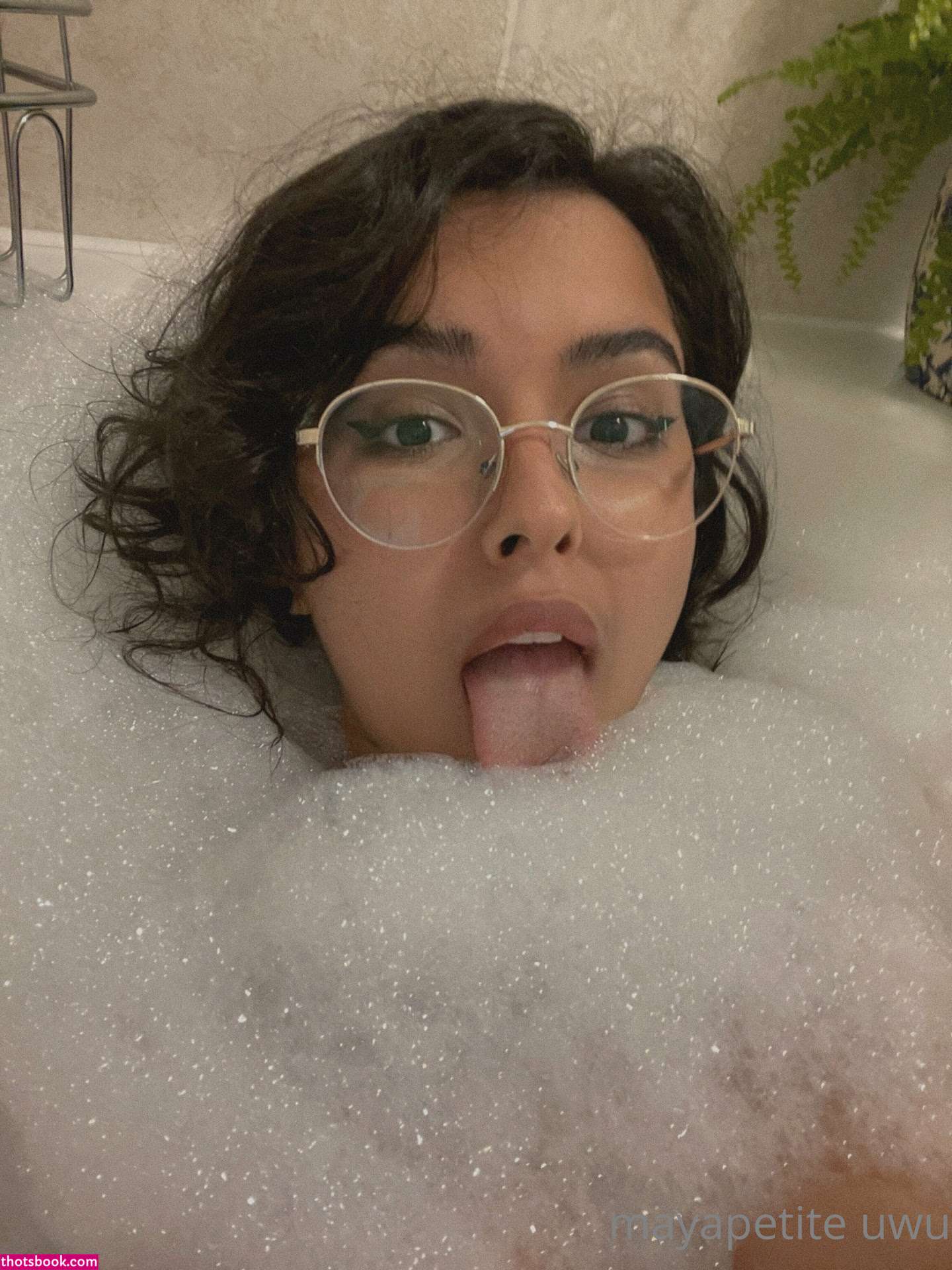 Maya Petite Photo #13