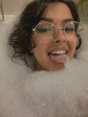 Maya Petite Photo #110