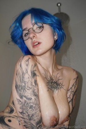 Lyra Crow Photo #886