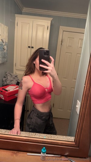 Shelby Parker Photo #9