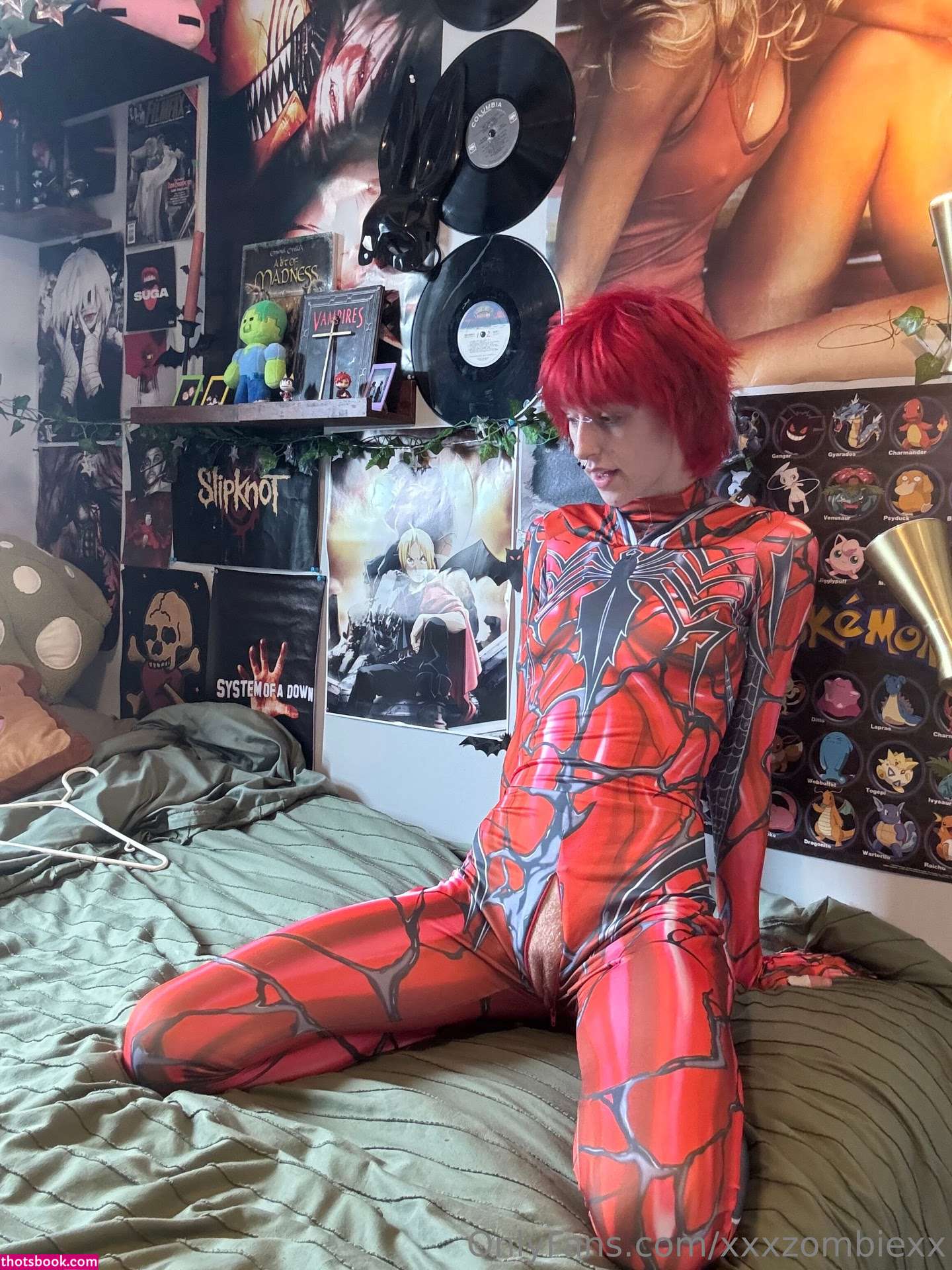 Xxxzombiezx Photo #24